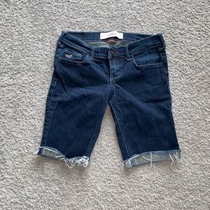 Bermuda short style pants